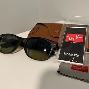 Like New Ray Ban Sunglasses